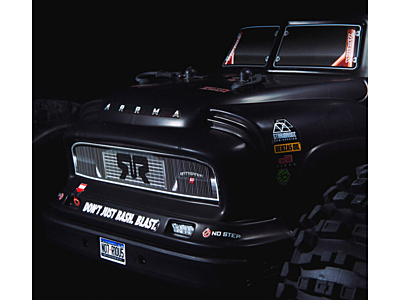 Arrma Notorious 6S BLX 4WD Stunt Truck 1/10 RTR (Black)