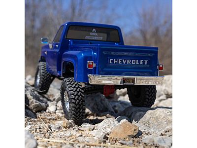 Axial SCX10 III Base Camp 1/10 4WD Chevy K10 1982 RTR (Blue)