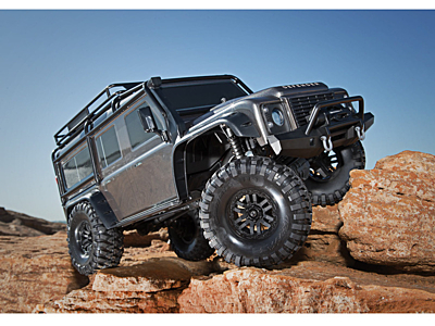 Traxxas TRX-4 Land Rover Defender 1/10 TQi with Winch RTR (Black)
